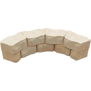 Diephaus Epocca Mauertrapezsteine in Sandstein, gestapelt zu einer kleinen Mauer.