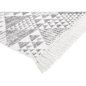 Gemusterter OBI Baumwollteppich in Weiß-Grau, 60x90 cm, mit Fransen. Wollteppich mit geometrischem Muster.