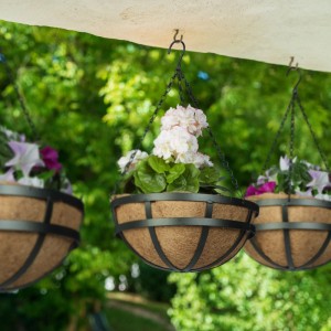 Relaxdays Blumenampel 3er Set Metall Schwarz Mit Kokoseinlage 50 cm x 31 cm