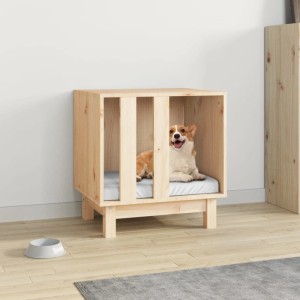 Hundehütte aus hellem Massivholz Kiefer mit glücklichem Hund auf grauem Kissen.