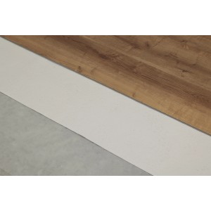 Detailaufnahme: Weiße Erfurt Eco Step Trittschalldämmung unter Holzboden.