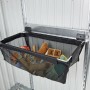 Biohort Einhängesack mit Wandschiene für Gartenhaus-Zubehör, gefüllt mit Gartengeräten.