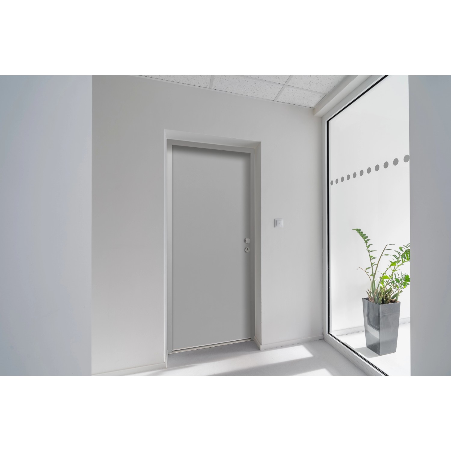 Graue Splendoor Wohnungseingangstür BARI ACOUSTIC RC2 Rechts, Schallschutztür im Flur.