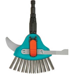 Gardena Combisystem 3in1 Fugenreiniger mit Messer, Bügel und Bürste zum Entfernen von Unkraut und Moos.