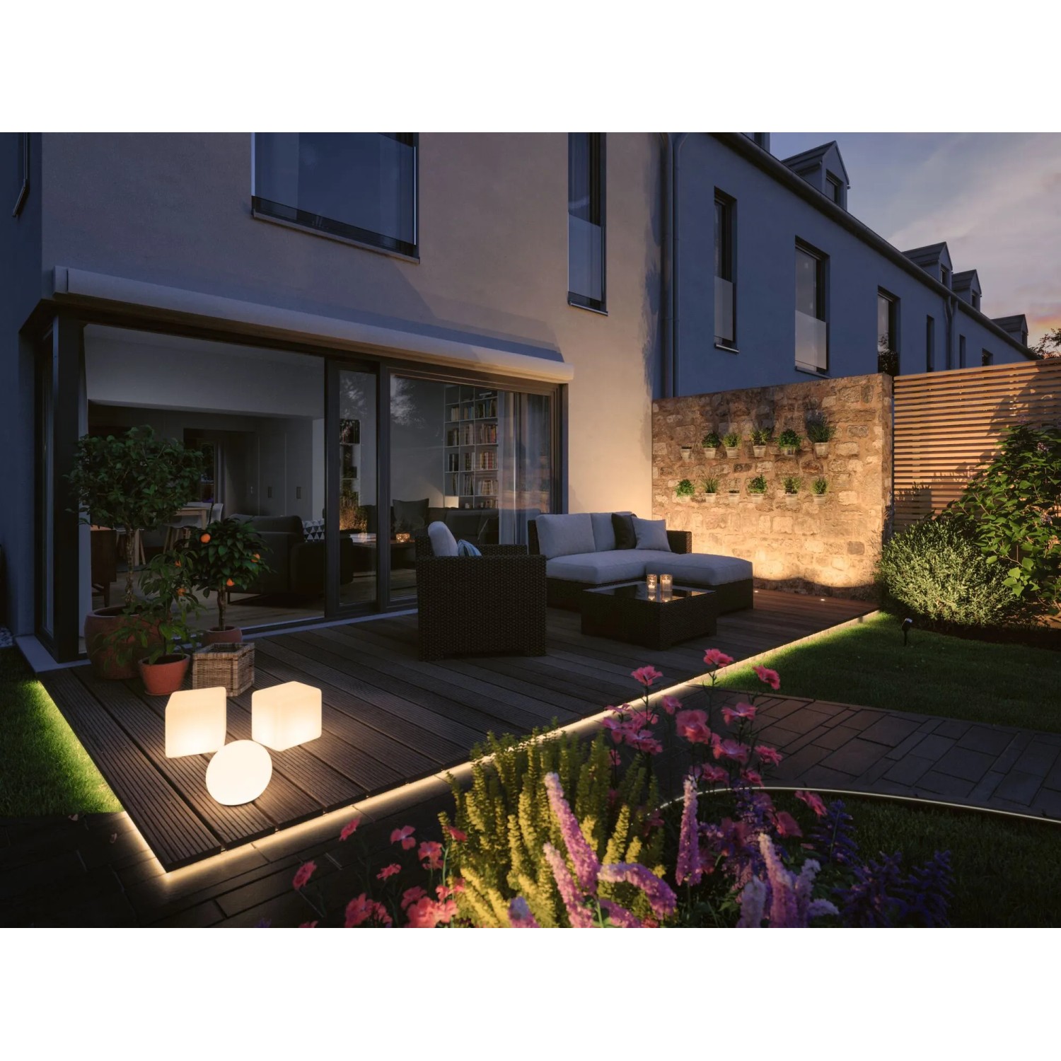 Paulmann Neon Stripe: 2 m RGB LED-Band für stimmungsvolle Außenbeleuchtung im Garten.
