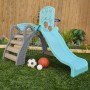 KidKraft 5-in-1 Klettergerüst mit blauer Rutsche, Basketballkorb, Fußballtor, Leiter aus Holz/Kunststoff im Garten.