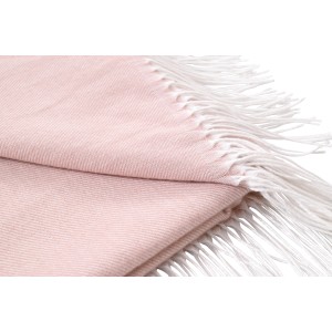 Rosa Decke mit Fransen, 120x160 cm, für gemütliche Stunden. Kuschelige Wohndecke.