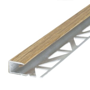 Dalsys Abschlussprofil Aluminium Eiche für Laminat & Parkett. Silbernes Profil mit Holzmaserung schützt Kanten.