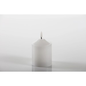 Weiße 3D LED Echtwachskerze Vela, 7,5x12cm, mit Timer für stimmungsvolles Licht.
