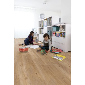 Verlegter Gerflor Vinylboden Senso Clic Premium Columbia Taupe im Kinderzimmer.