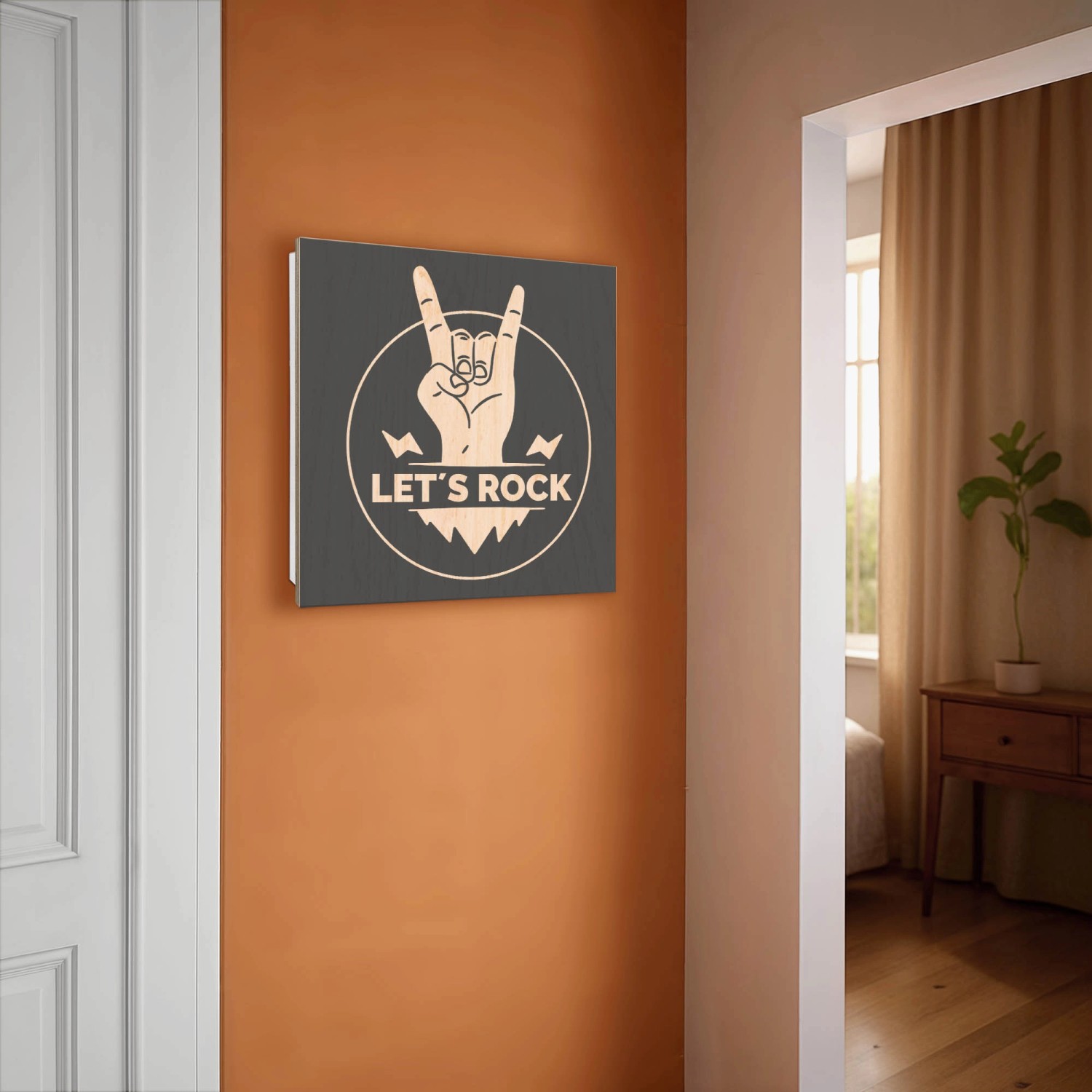 Weißer Banjado Schlüsselkasten mit Holzfront (30x30cm), Motiv Let's Rock, 50 Haken zur Schlüsselaufbewahrung.