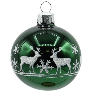 Grüne, glänzende Weihnachtskugel aus Glas (Ø 6cm) mit silberfarbenem Hirsch- und Schneeflocken-Dekor.