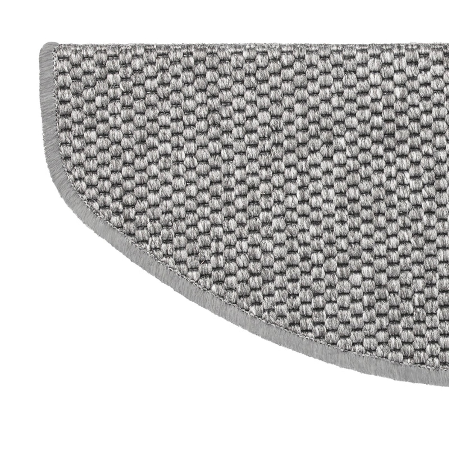 Halbrunde, silberne KARAT Stufenmatte Kalkutta in Sisaloptik, Detailansicht.