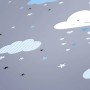 PROFHOME Kindertapete mit Wolken- und Sternenmuster in Blau, Grau und Weiß.