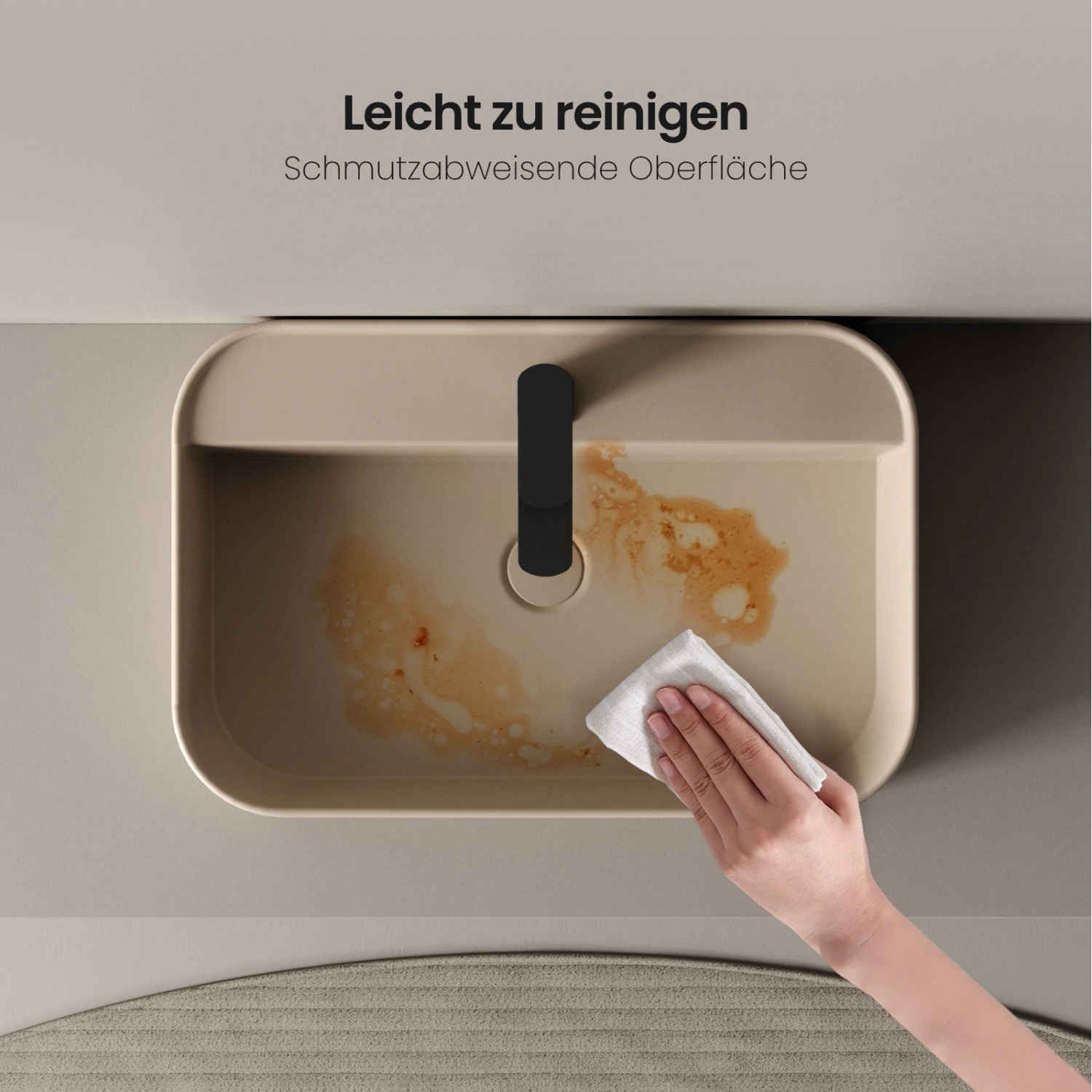 Reinigung eines mattbeigen Emke Aufsatzwaschbeckens aus Keramik mit abgerundeten Ecken.