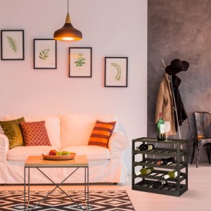 Schwarzes Weinregal aus Echtholz für 20 Flaschen im Wohnzimmer. Modernes Flaschenregal mit oberer Ablage.