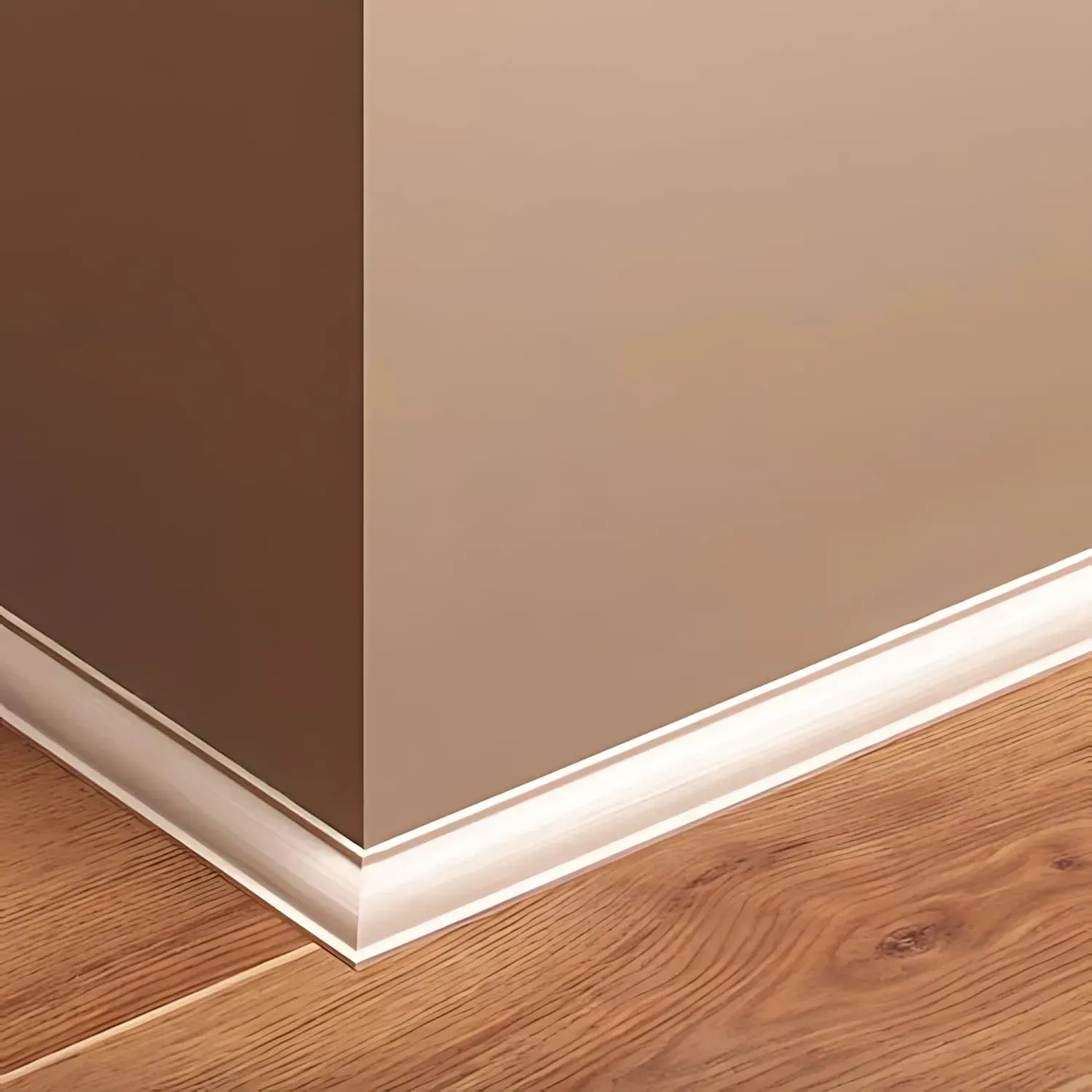 Eckansicht: Weiße ORAC Decor Zierleiste CX132 AXXENT als Sockelleiste an Wand und Holzboden.