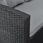 Schwarzes Polyrattan Svita Monroe Garten-Lounge Set mit grauen Kissen. Detail der robusten Sitzgruppe.