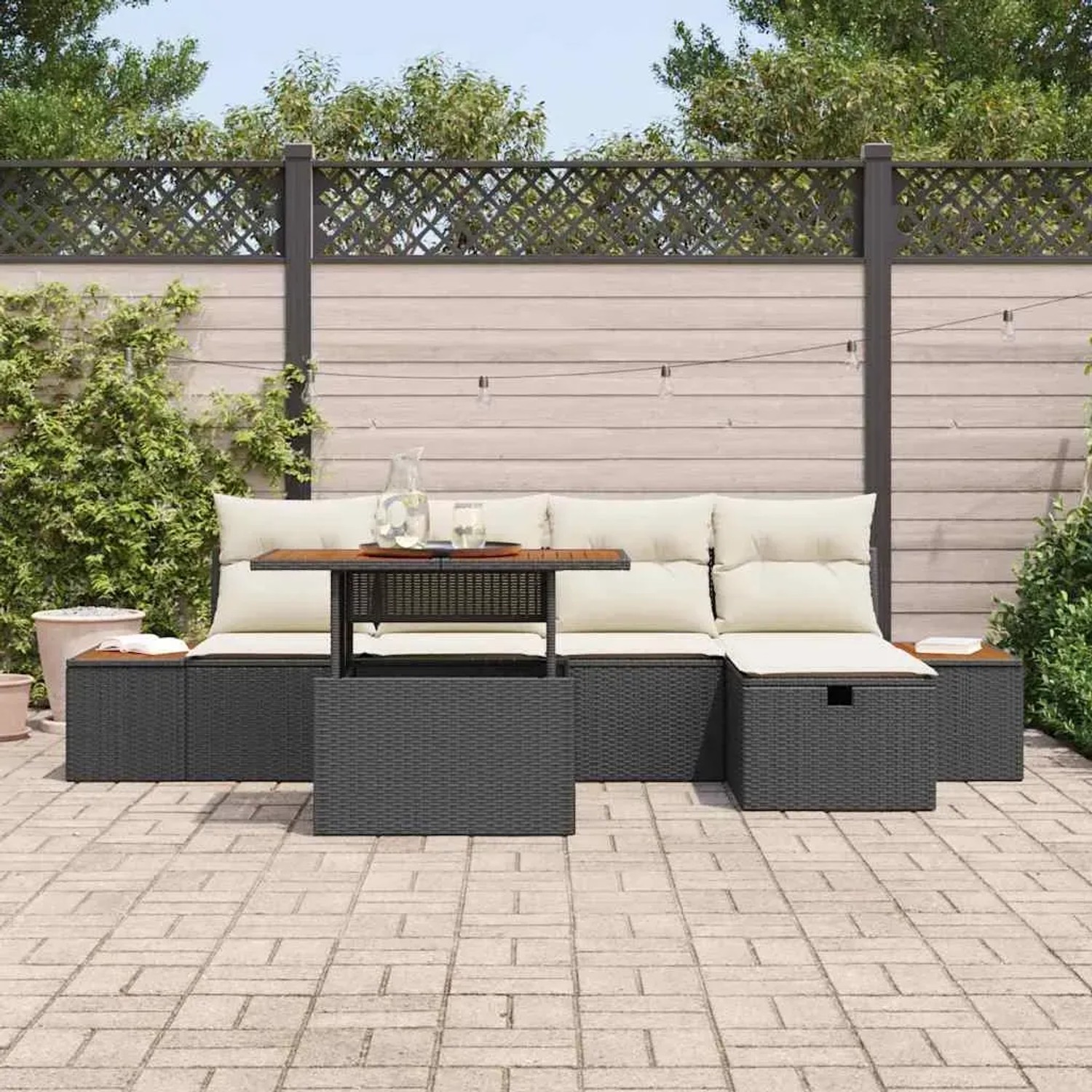 Schwarzes 6-teiliges vidaXL Garten-Sofa-Set aus Poly Rattan mit höhenverstellbarem Tisch.
