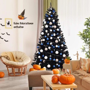 Geschmückter, schwarzer künstlicher Weihnachtsbaum (225cm) von Costway im Wohnzimmer.