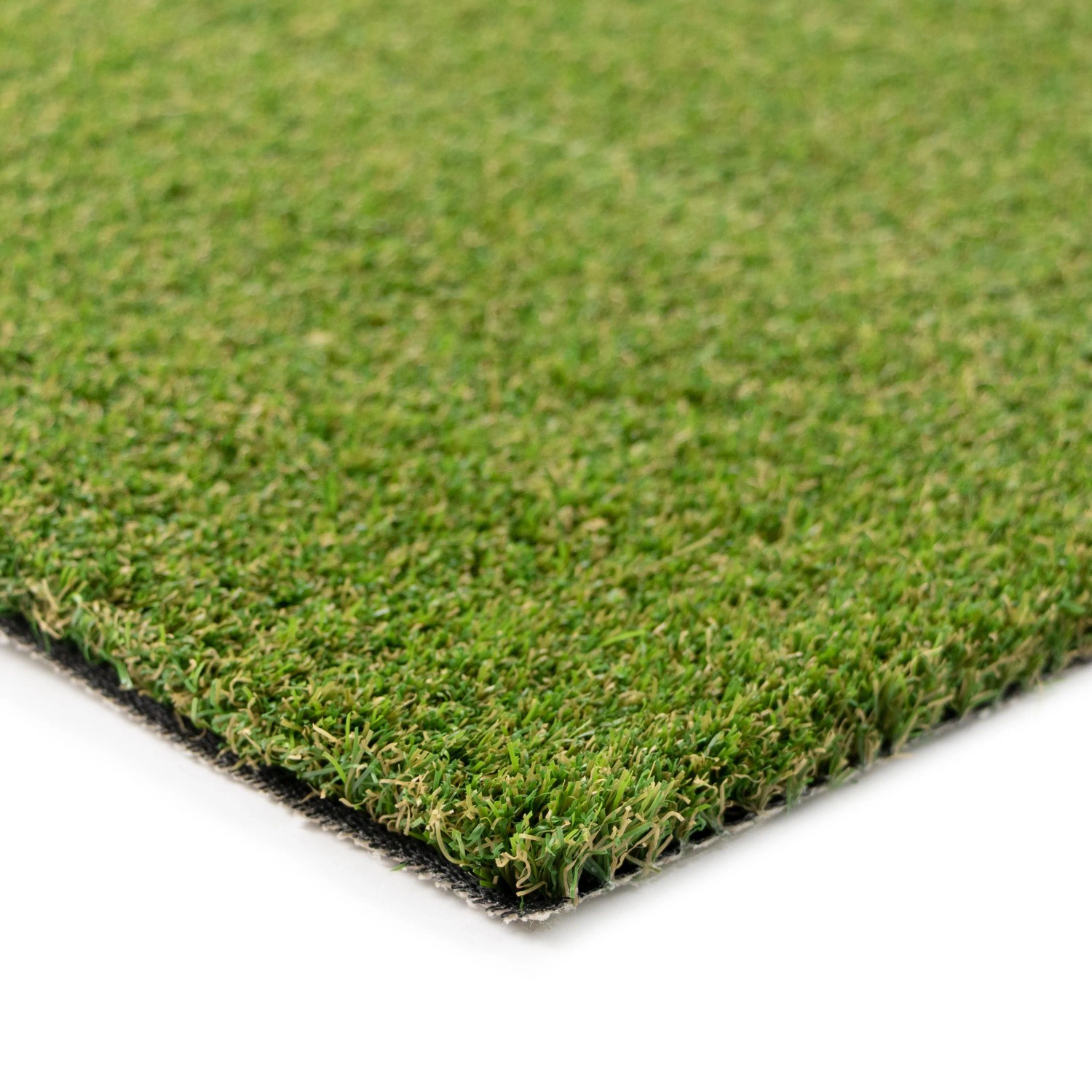 Detailaufnahme: Primaflor Kunstrasen Miami, natürlich wirkender Rasenteppich für Garten und Balkon.