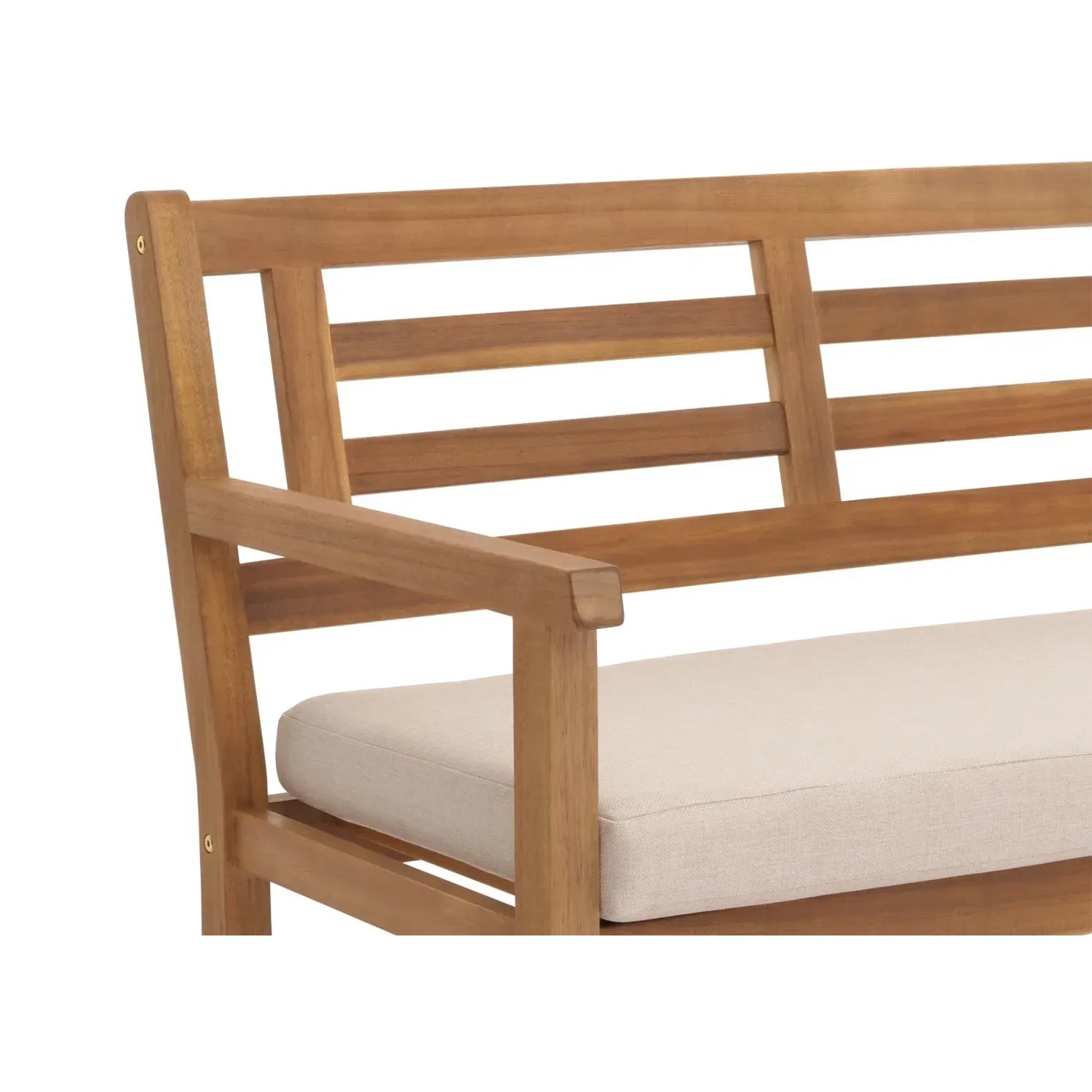 Detailansicht der MCW Gartenbank N47 aus Akazienholz mit creme-beigem Kissen.