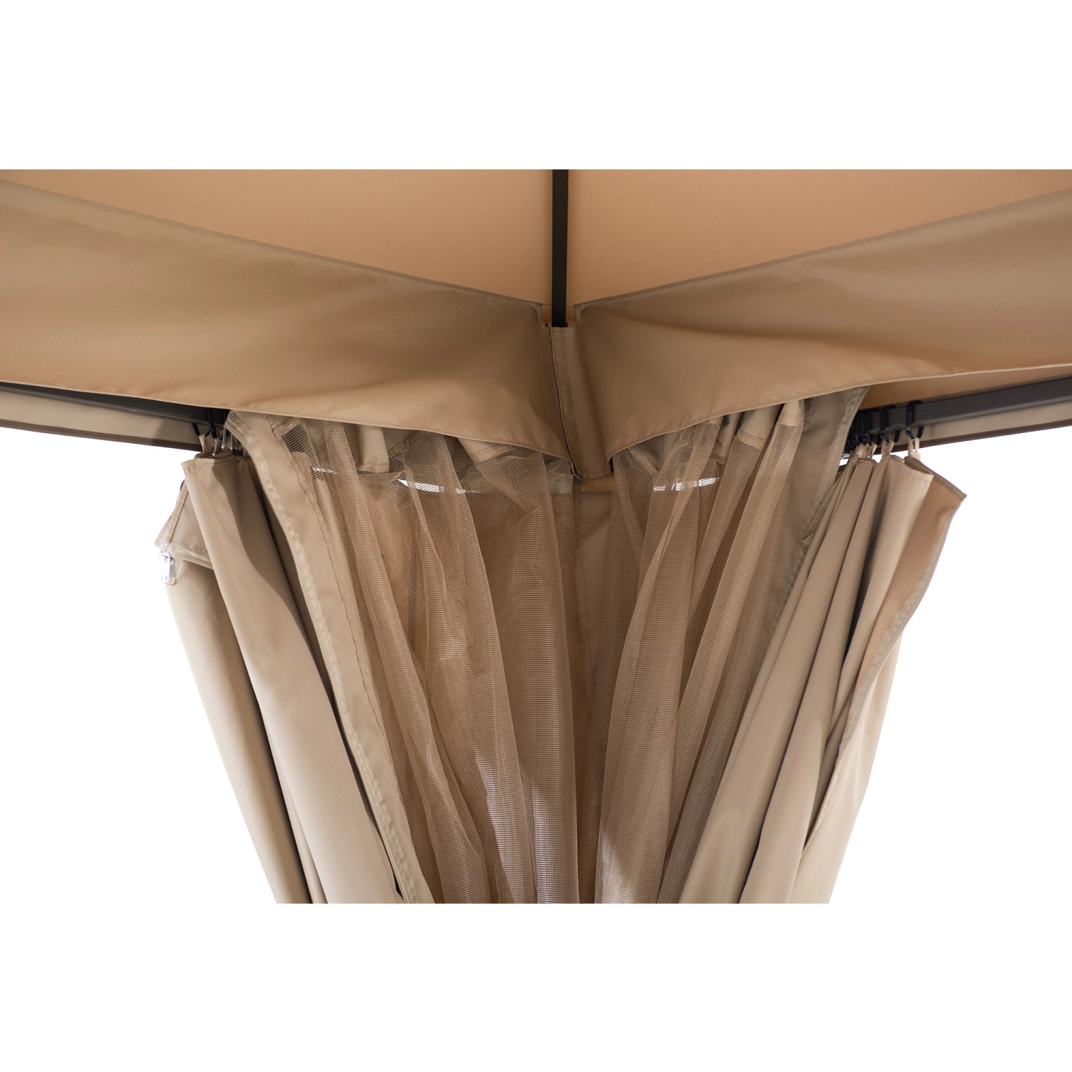 Detailansicht des braunen Sunjoy Gazebo Ropi mit Stoffdach und Moskitonetz.