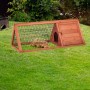 Relaxdays Hasenstall aus Tannenholz mit Gehege und Hütte, ein Hase liegt darin.