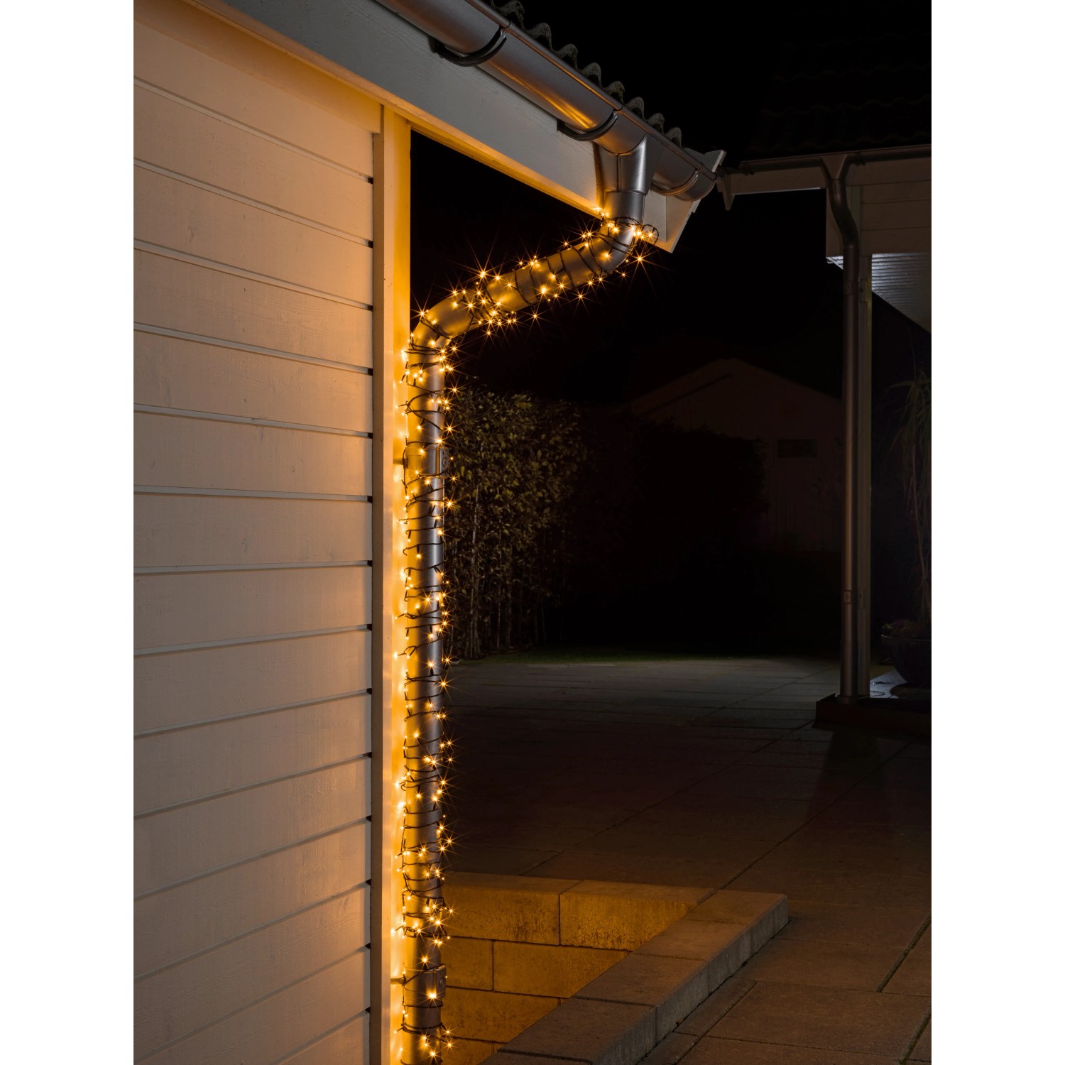 Konstsmide LED Baummantel Mit Ring – 1080 Bernsteinfarbene LEDs, 8h Timer, Für Weihnachtsbaum-Deko