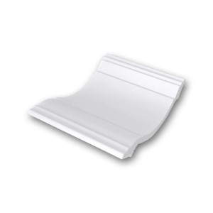 Musterstück einer weißen PROFHOME Eckleiste/Deckenleiste, ca. 10 cm lang.