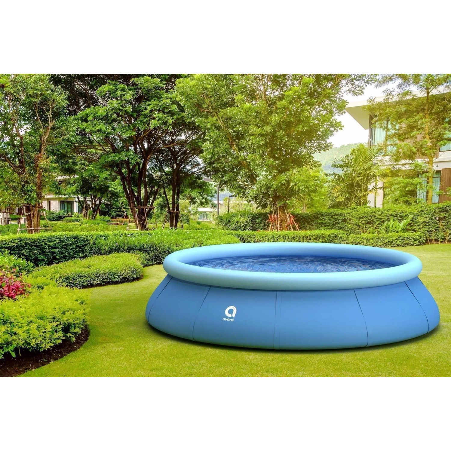 Blauer Avenli Aufstellpool (360x76 cm) mit Filterpumpe im Garten.
