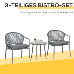 Graues Furnicato Gartenmöbel-Set: 2 Rattan-Stühle mit Kissen und 1 Tisch mit Glasplatte.