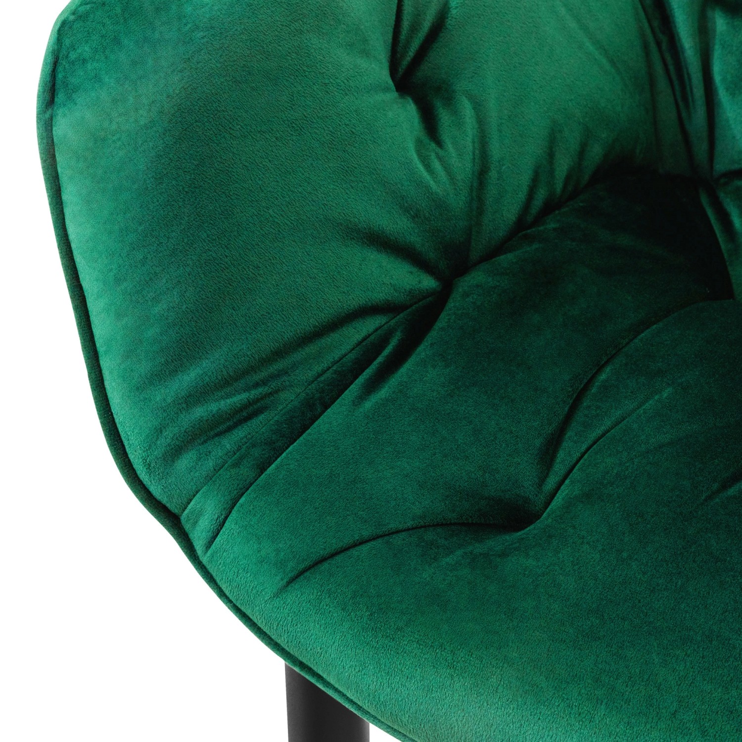 Detailaufnahme: Dunkelgrüner ML-Design Esszimmerstuhl aus Samt, Polsterstuhl.