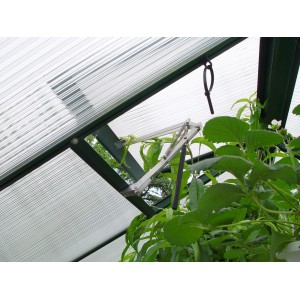 Juliana Univent Fensteröffner im Gewächshaus, automatische Belüftung.