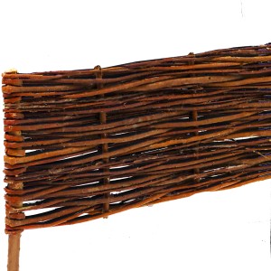 urfence Beeteinfassung aus Weide, 100x20cm, für eine natürliche Beetumrandung im Garten.