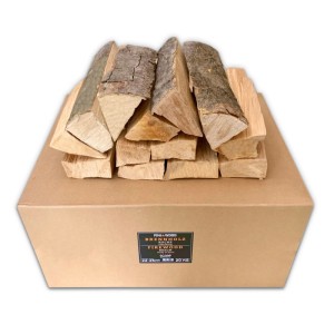 PINI Brennholz Buche, ofenfertig, ca. 25 cm Scheite, 20 kg, auf braunem Karton. Für Kamin, Grill, Pizzaofen.