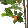 Nahaufnahme eines künstlichen Orangenbaums mit grünen Blättern und einer orangefarbenen Frucht. Ideal als Kunstpflanzen-Dekoration.