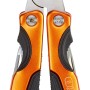 OBI Multitool 12-in-1, orange Zange mit verschiedenen Werkzeugen.