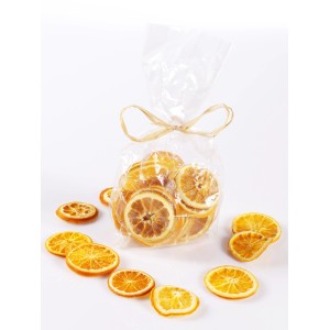 Deko-Beutel mit getrockneten Orangenscheiben, ideal für weihnachtliche Dekorationen.