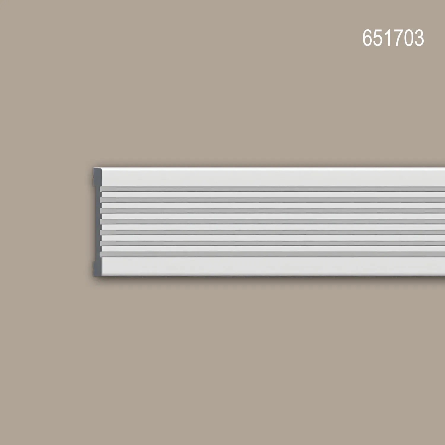 Weiße PROFHOME Wandleiste/Friesleiste (200 cm) mit horizontalen Zierlinien.