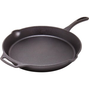 Petromax Feuerpfanne FP35-T, schwarze Gusseisenpfanne mit Stiel, Ø 35 cm, ideal zum Grillen.