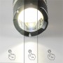 LED Akku-Taschenlampe mit Zoomfunktion und verschiedenen Helligkeitsstufen.