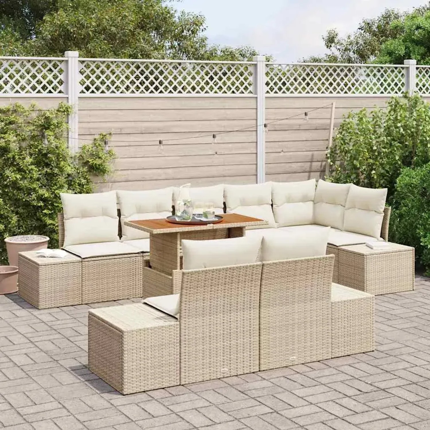 Beiges 9-teiliges vidaXL Garten-Sofa-Set aus Poly Rattan mit Tisch und Stauraum.