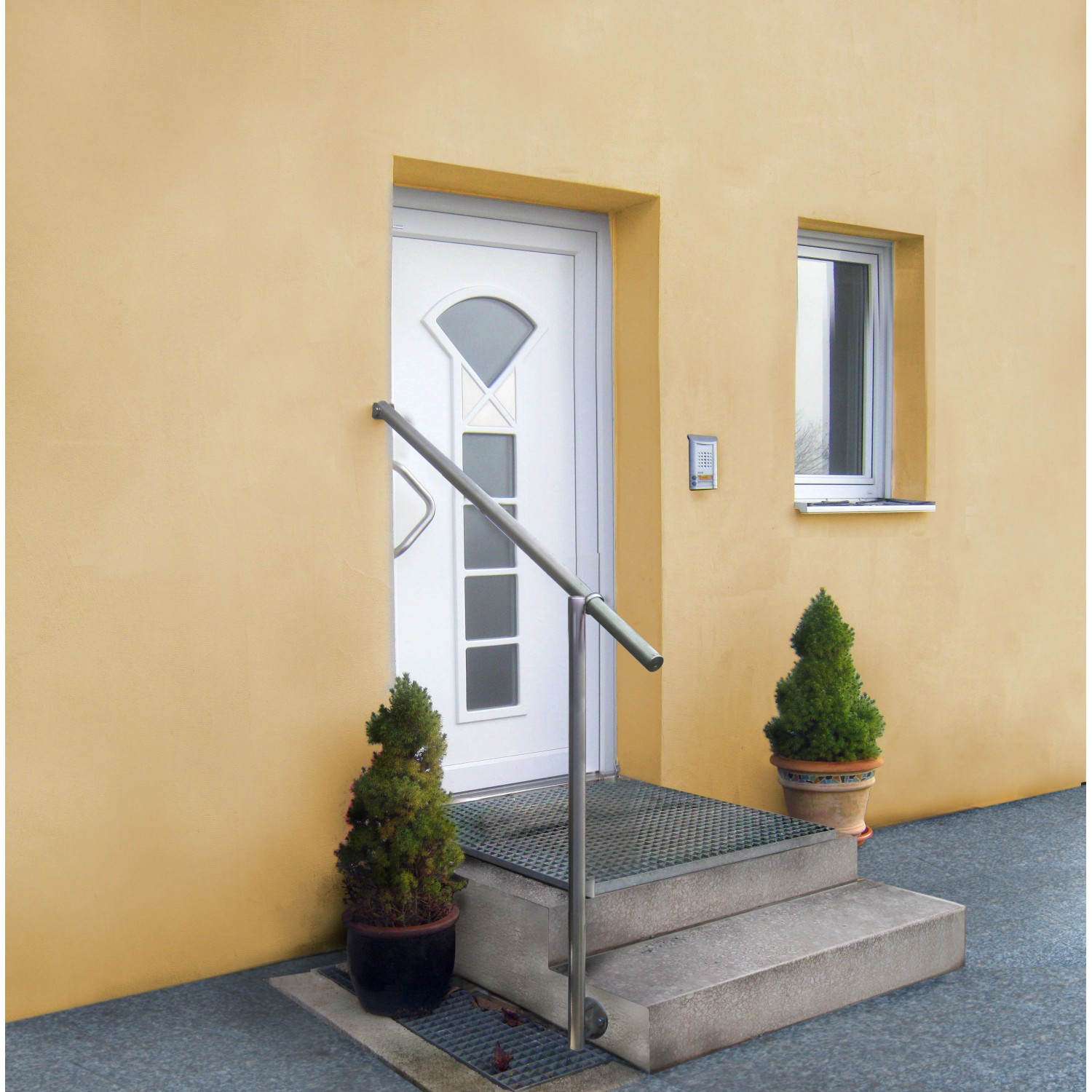 Treba Eingangsgeländer-Set GE3, seitliche Montage, 150 cm, Edelstahl. Geländer für Treppen im Außenbereich.