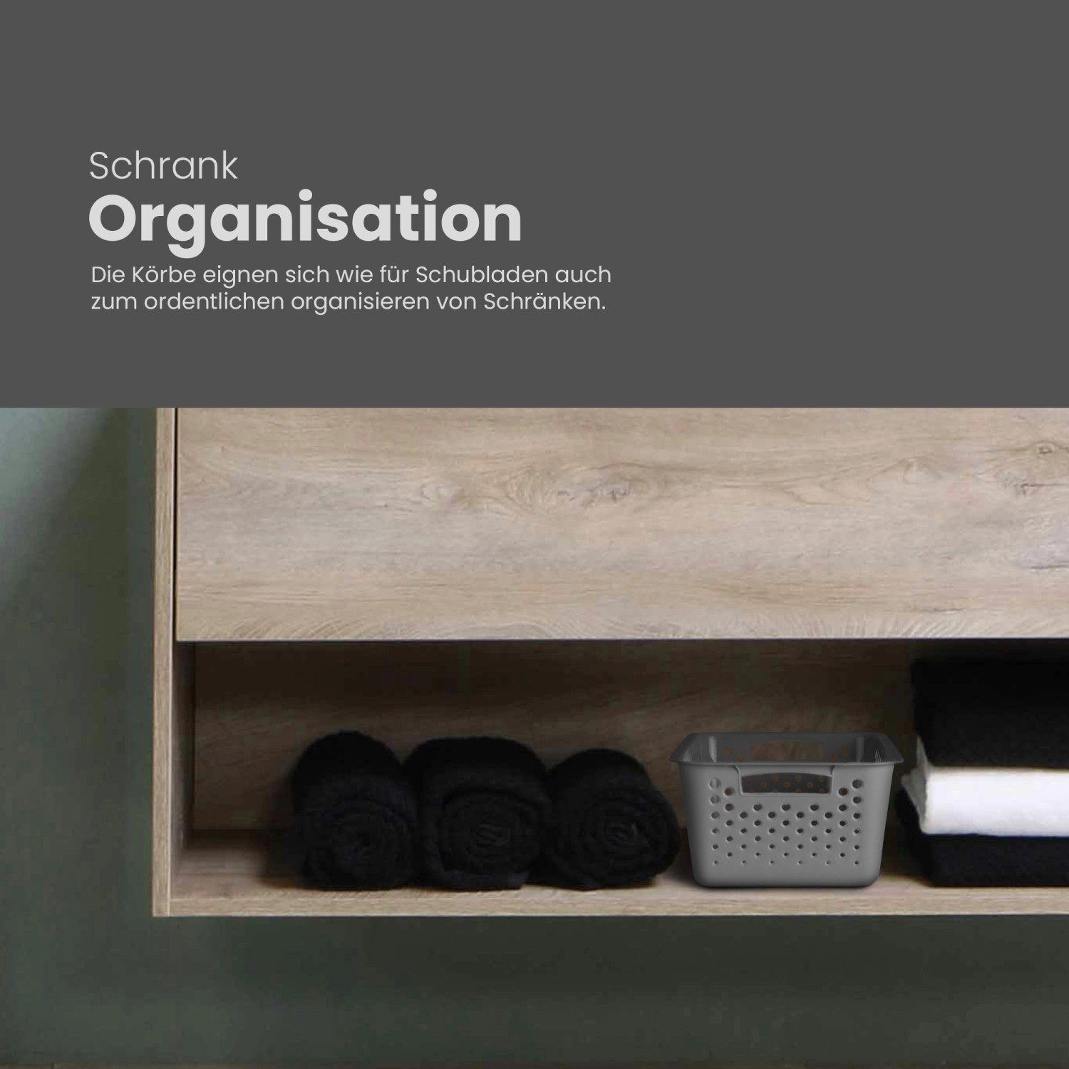 Anthrazitfarbener ProHome Aufbewahrungskorb (10L, 2er-Set) im Badregal mit Handtüchern.