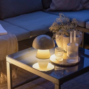 Lindby LED Tischlampe Nevijo 10012948mit USB Anschluss Dimmbar für Kinder Junges Wohnen in Alu aus Metall 1-flammig Wohnzimmerleuchte