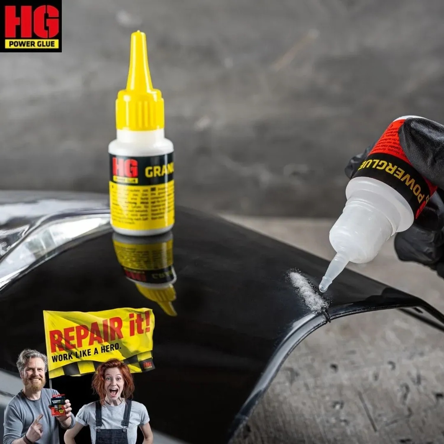 HG Power Glue Klebstoff mit Granulat beim Auftragen. Reparaturkleber für Haushalt, Werkstatt & Garten.