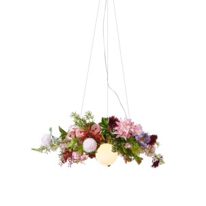 Bohemianische Hängelampe Flower Power mit bunten Blumen in Rot und Pink. Dekorative Lampe für Wohnräume.
