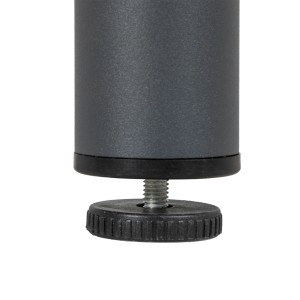 Detailaufnahme: Fuß mit Nivellierfunktion des Outsunny Gartentischs.