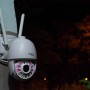 Technaxx TX-192 PT Dome Kamera zur Videoüberwachung, außen an Wand montiert.